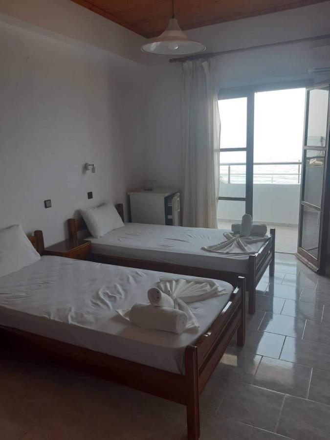 Tarra Hotel Ayía Roúmeli Bagian luar foto
