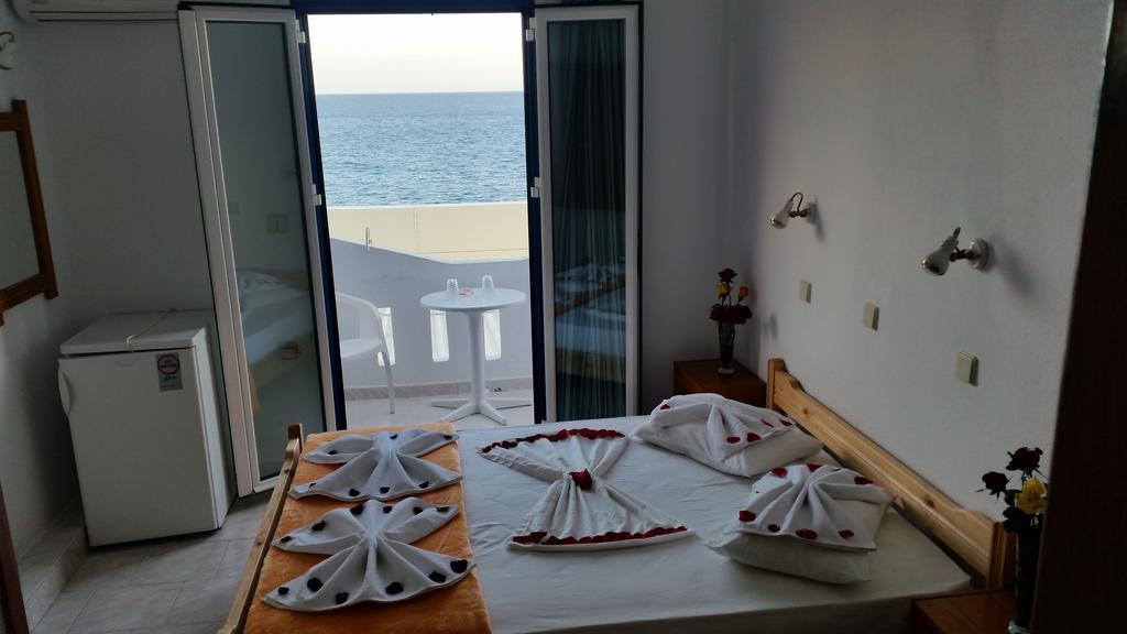 Tarra Hotel Ayía Roúmeli Ruang foto